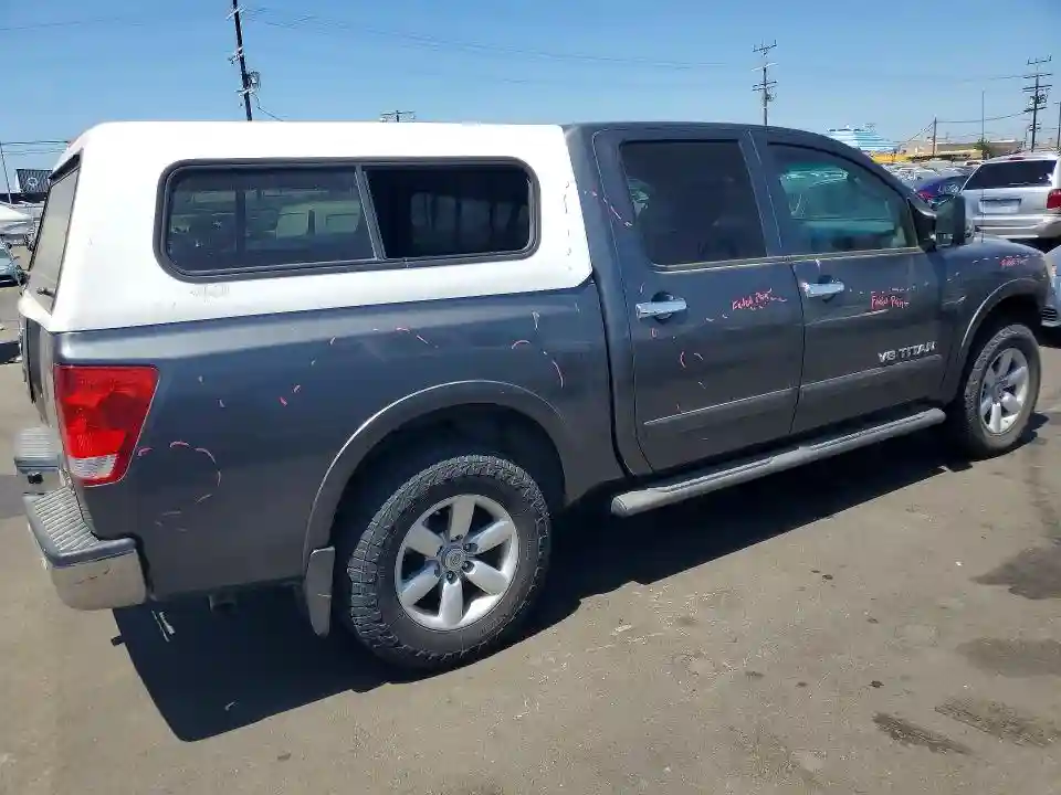 1N6AA0EC5BN318459 2011 NISSAN TITAN-2