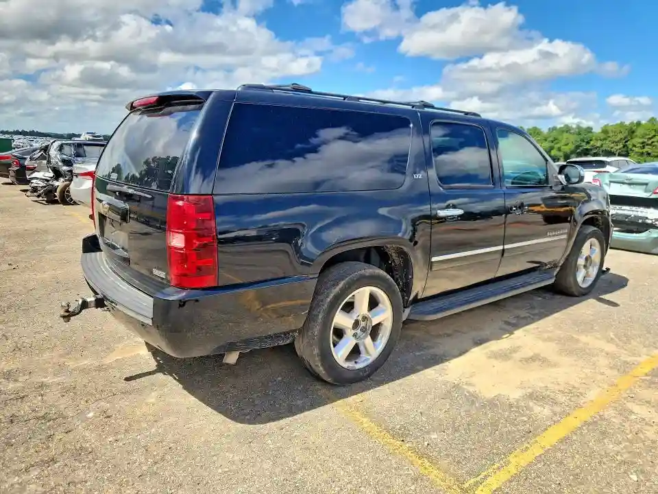 1GNUCKE02AR173357 2010 CHEVROLET SUBURBAN-2