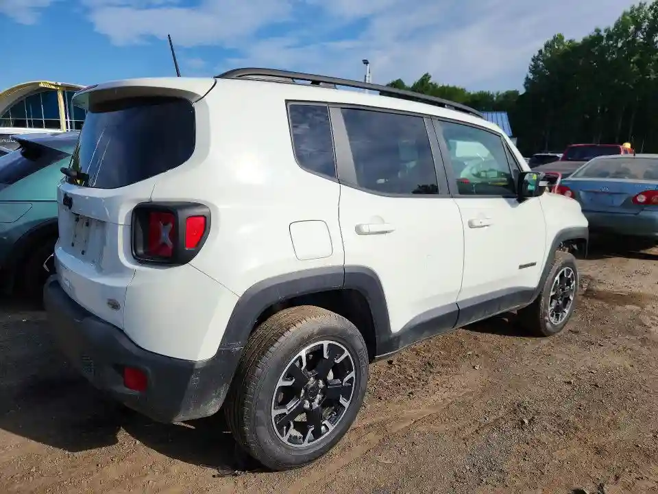 ZACNJDB12PPP44622 2023 JEEP RENEGADE-2