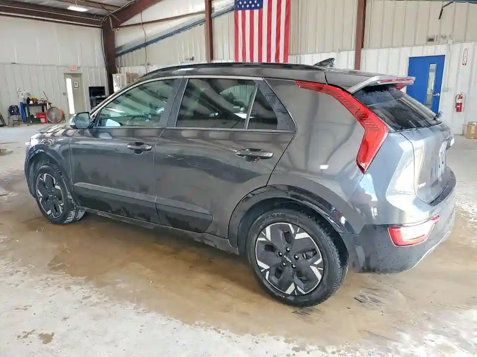 KNDCR3L10R5122026 2024 KIA NIRO-1