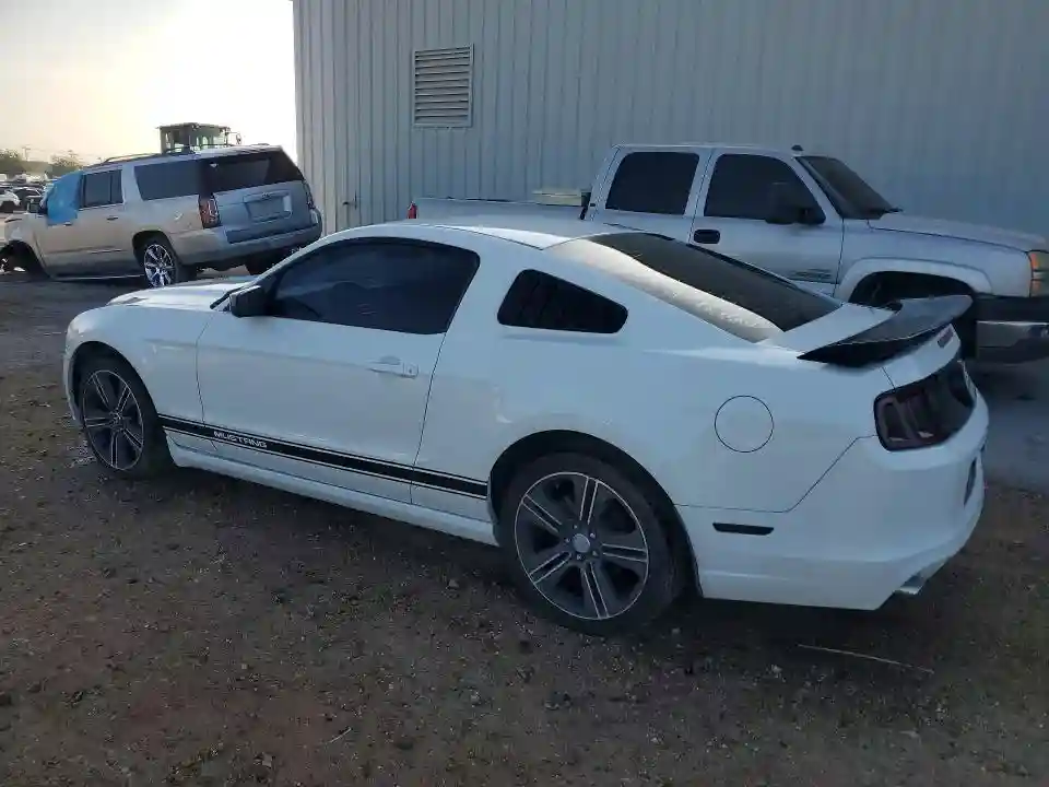 1ZVBP8AM0D5261123 2013 FORD MUSTANG-1
