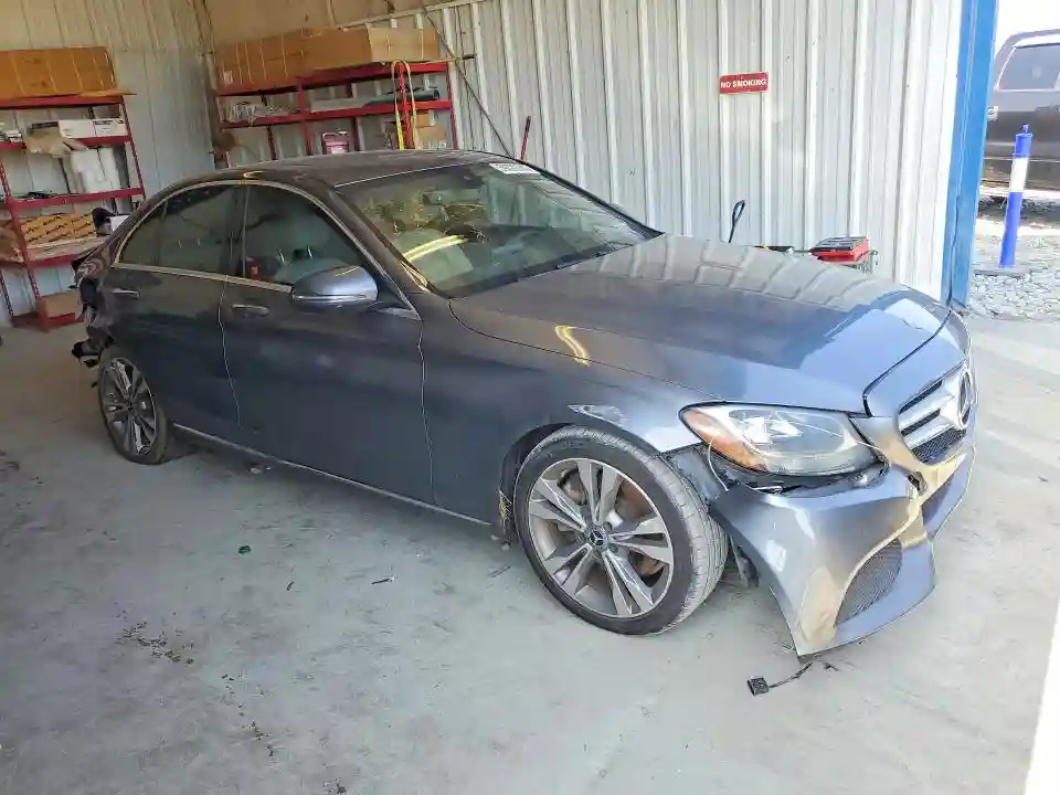 55SWF4JB8JU241418 2018 MERCEDES-BENZ C-CLASS-3