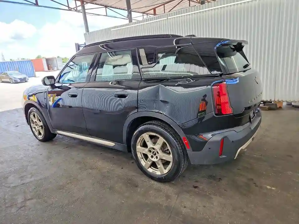 WMZ23GA04S7S18542 2025 MINI COOPER-1
