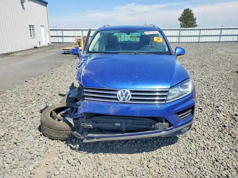 WVGEF9BP4GD000729 2016 VOLKSWAGEN TOUAREG-4