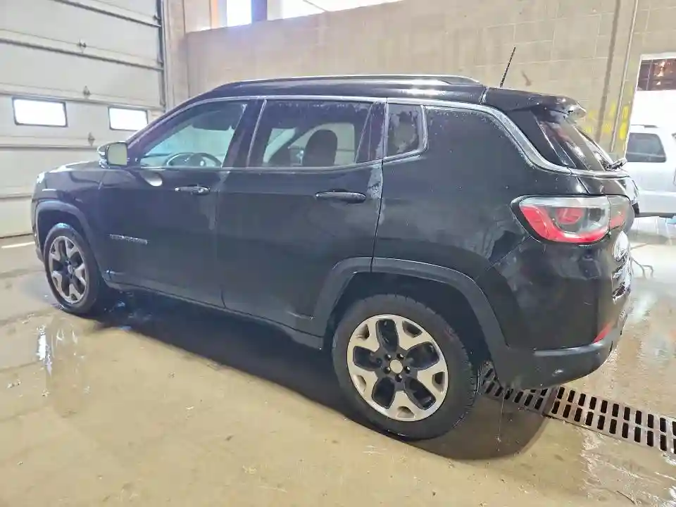 3C4NJDCBXJT341353 2018 JEEP COMPASS-1