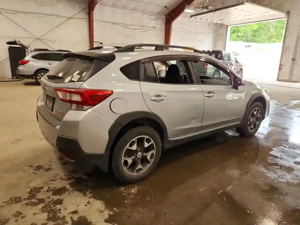 JF2GTADC4JH298881 2018 SUBARU CROSSTREK-2
