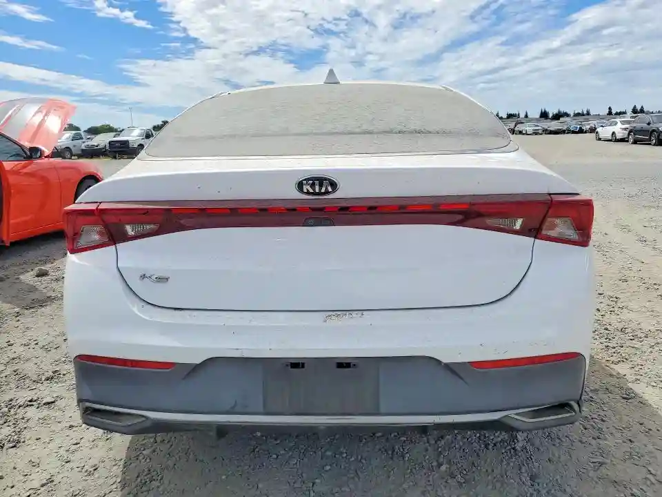 5XXG24J26MG007250 2021 KIA K5-5