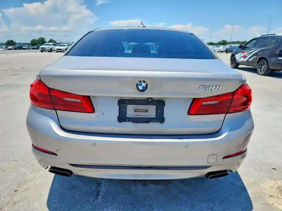 WBAJE5C58JWA93066 2018 BMW 5 SERIES-5