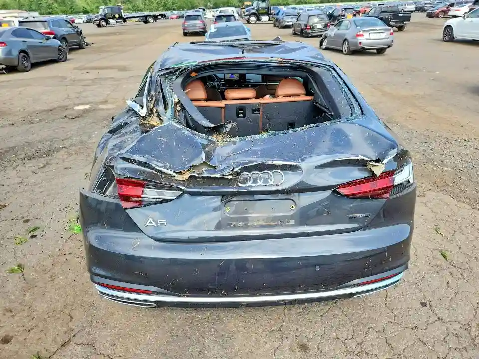 WAUABCF53NA027758 2022 AUDI A5-5