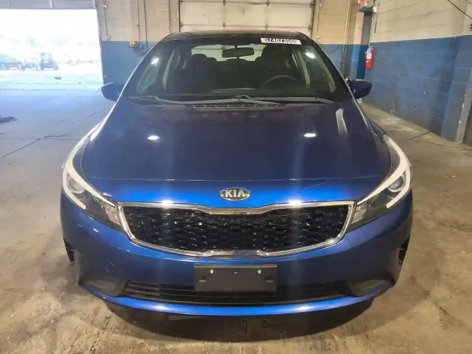 3KPFK4A71JE184543 2018 KIA FORTE-4