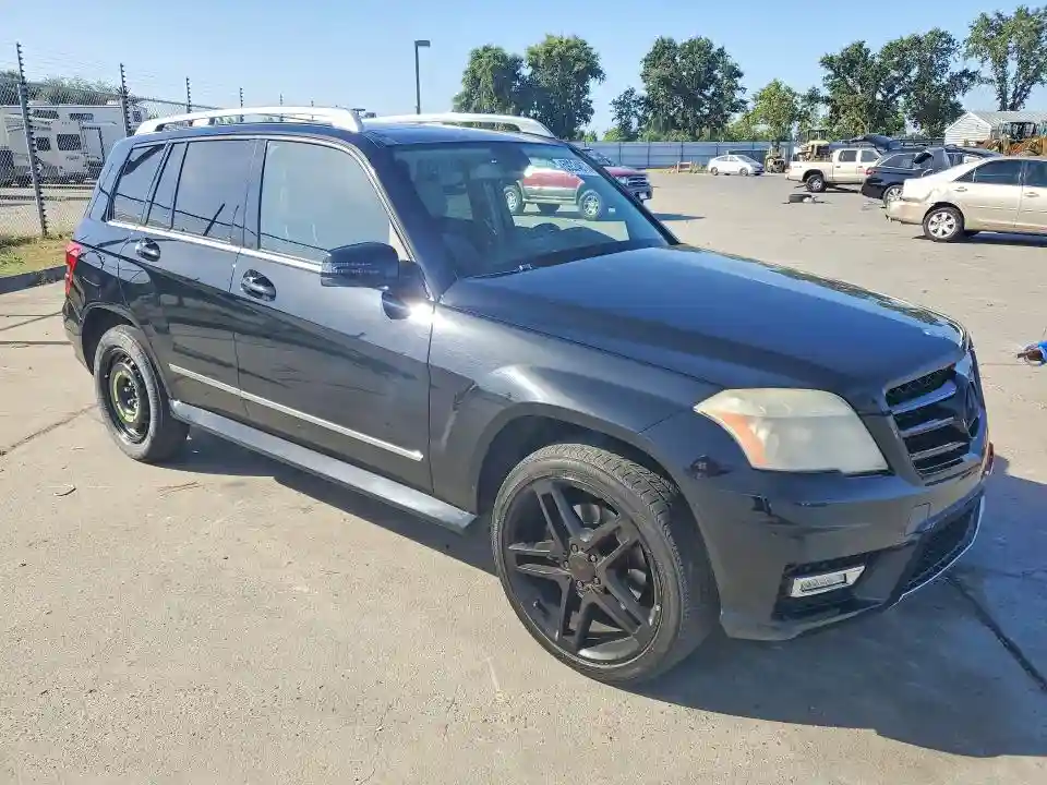 WDCGG8HB5AF465574 2010 MERCEDES-BENZ GLK-CLASS-3