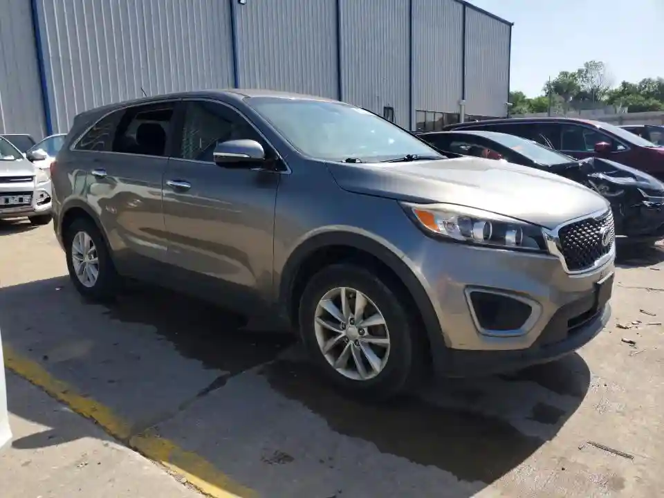 5XYPG4A33GG002758 2016 KIA SORENTO-3