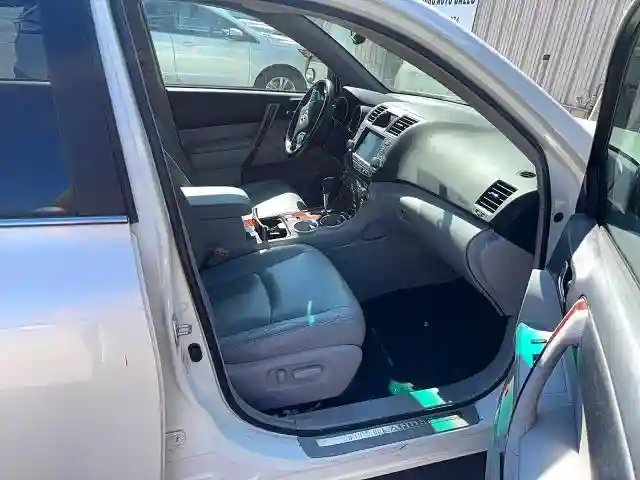 5TDYK3EH3BS038710 2011 TOYOTA HIGHLANDER-4