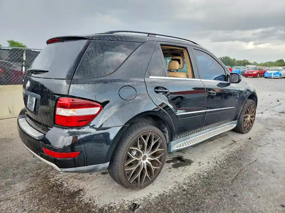 4JGBB5GBXAA567802 2010 MERCEDES-BENZ M-CLASS-2