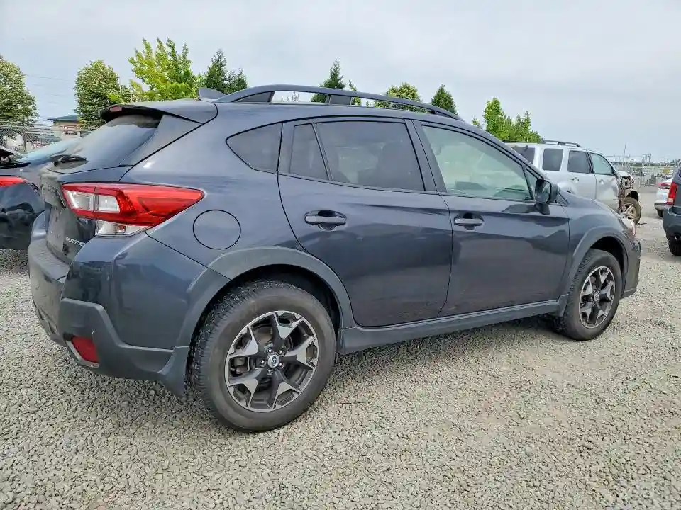 JF2GTABC4J8205537 2018 SUBARU CROSSTREK-2
