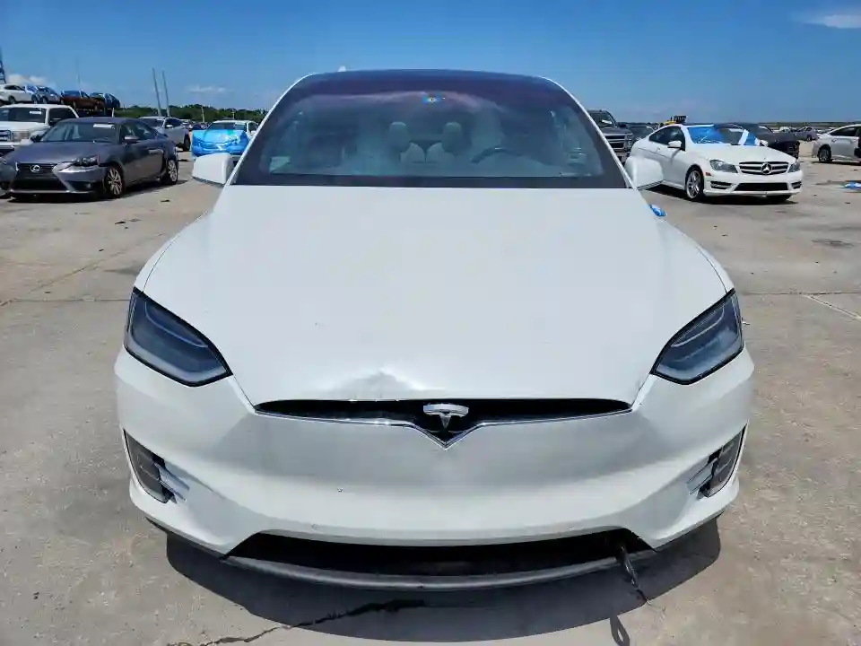 5YJXCBE24GF012790 2016 TESLA MODEL X-4
