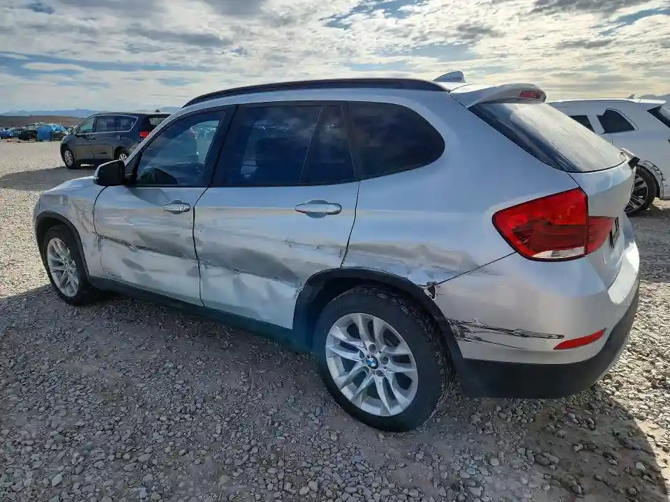 WBAVL1C56FVY39878 2015 BMW X1-1