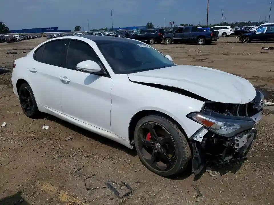 ZARFAEDN4J7597226 2018 ALFA ROMEO GIULIA-3