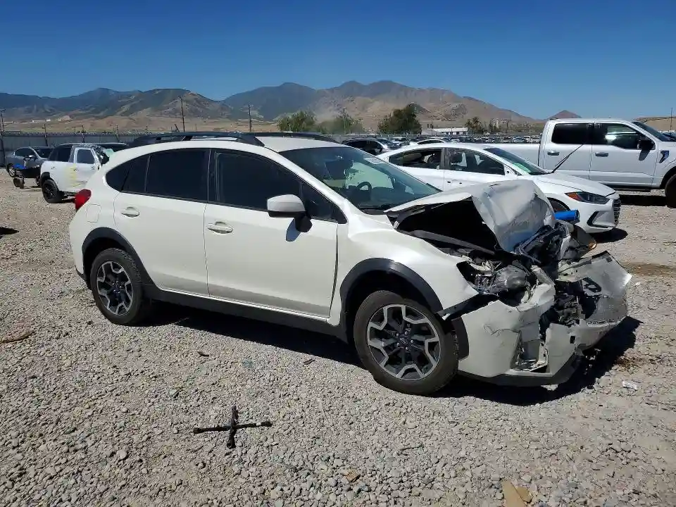 JF2GPABC4G8277268 2016 SUBARU CROSSTREK-3