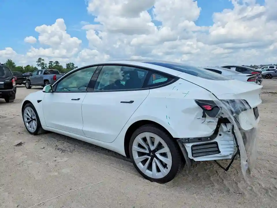 5YJ3E1EA4NF348642 2022 TESLA MODEL 3-1