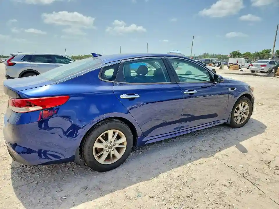 5XXGT4L33JG200177 2018 KIA OPTIMA-2