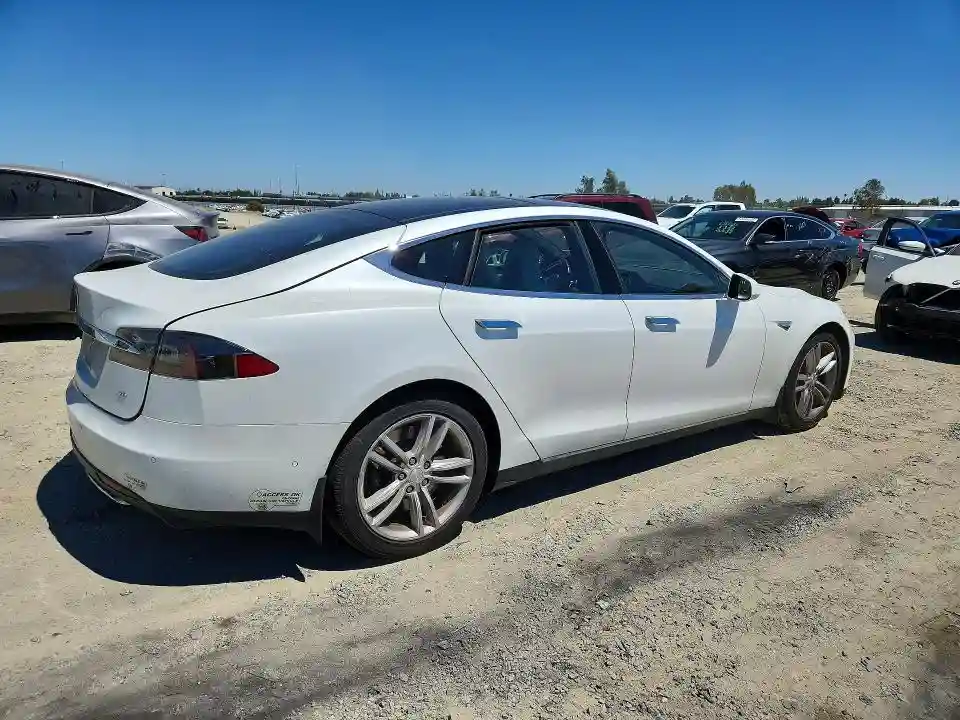 5YJSA1S10FF099415 2015 TESLA MODEL S-2