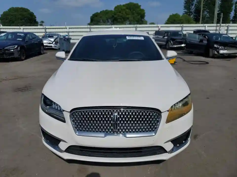 3LN6L5A99HR646527 2017 LINCOLN MKZ-4