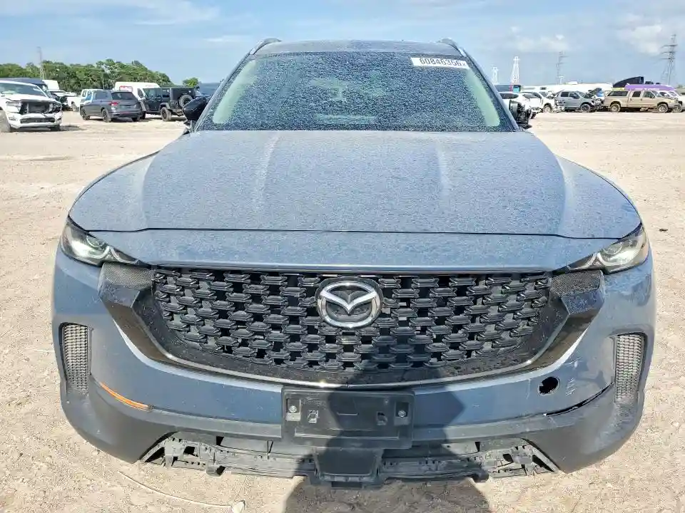 7MMVABEM8PN105618 2023 MAZDA CX-50-4