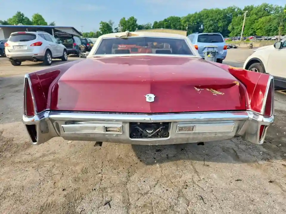 J0240195 1970 CADILLAC DEVILLE-5