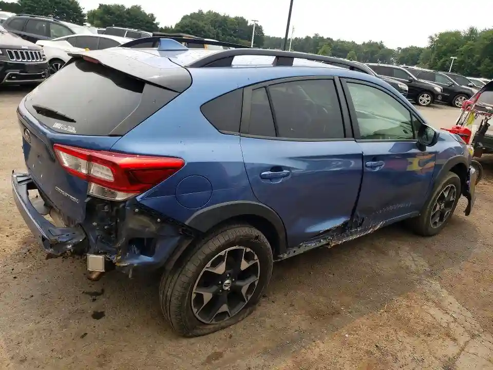 JF2GTACC6JH273126 2018 SUBARU CROSSTREK-2