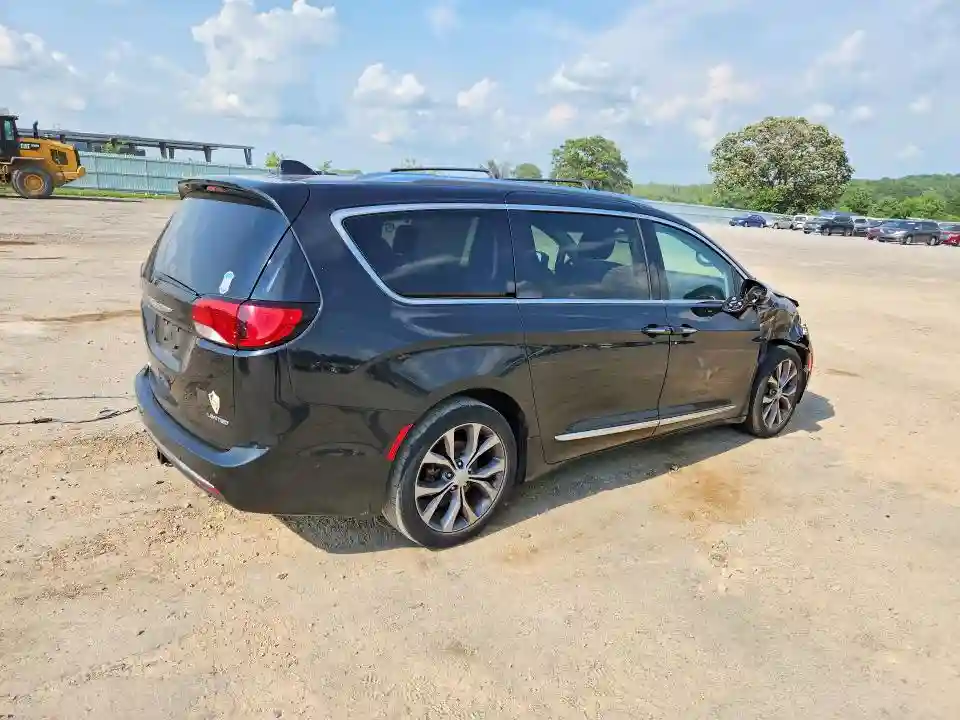 2C4RC1GG1HR748071 2017 CHRYSLER PACIFICA-2