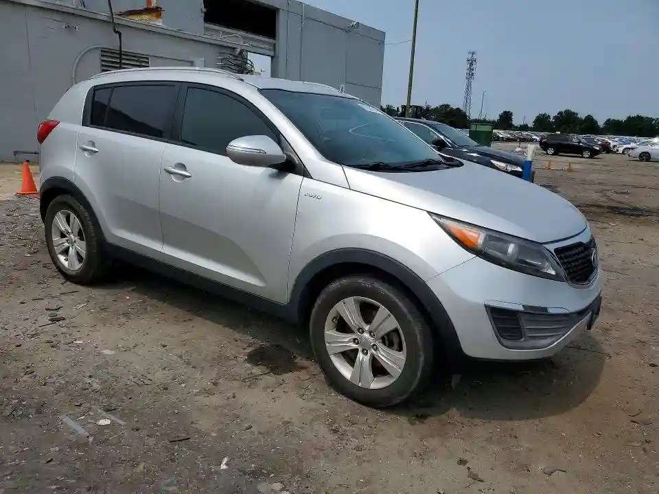 KNDPBCA22C7213800 2012 KIA SPORTAGE-3