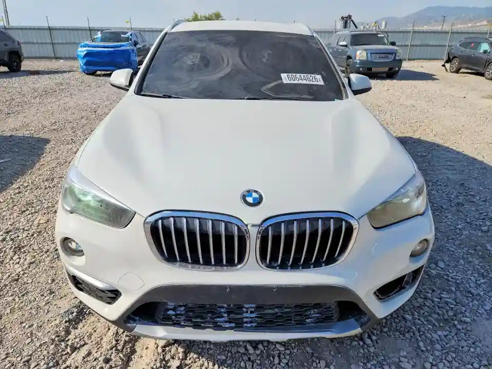 WBXHT3C31J5F89149 2018 BMW X1-4