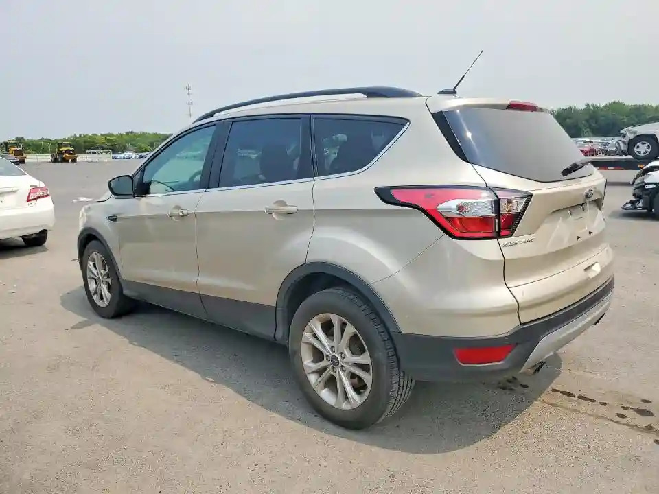 1FMCU0GD7JUC12491 2018 FORD ESCAPE-1