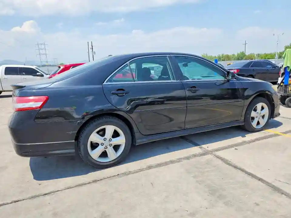 4T1BF3EK7AU056817 2010 TOYOTA CAMRY-2