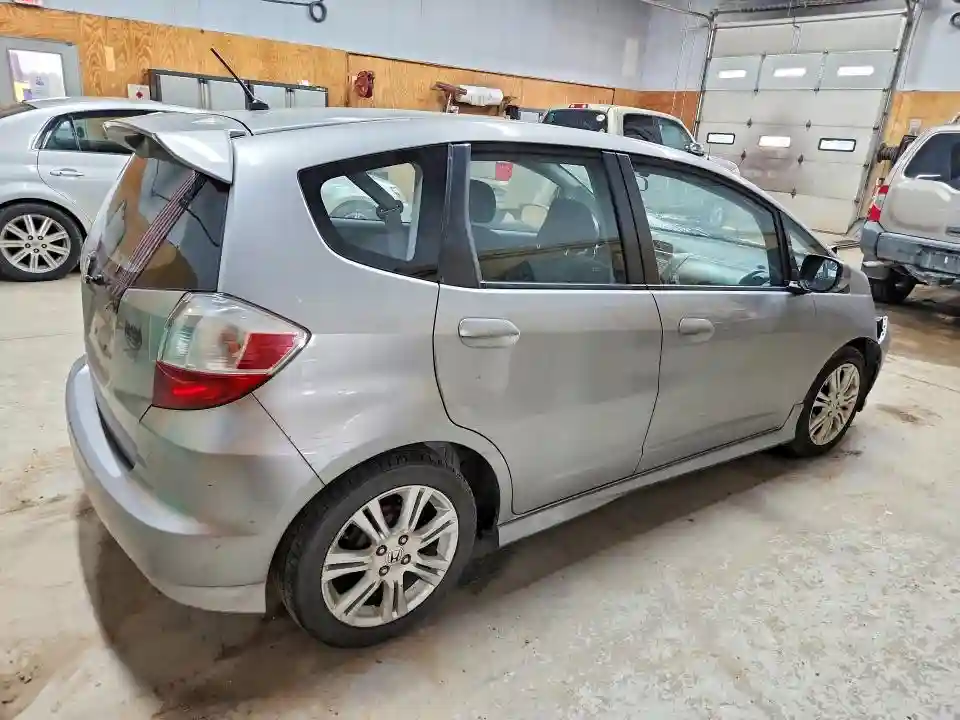 JHMGE8H46AS004032 2010 HONDA FIT-2