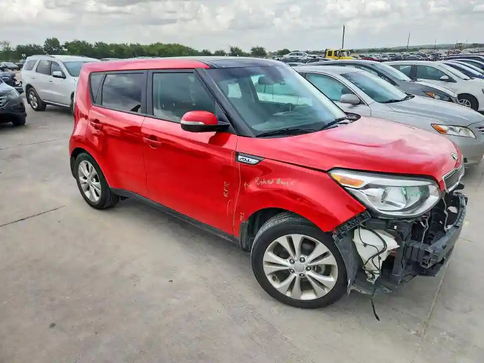 KNDJX3A55G7837923 2016 KIA SOUL-3