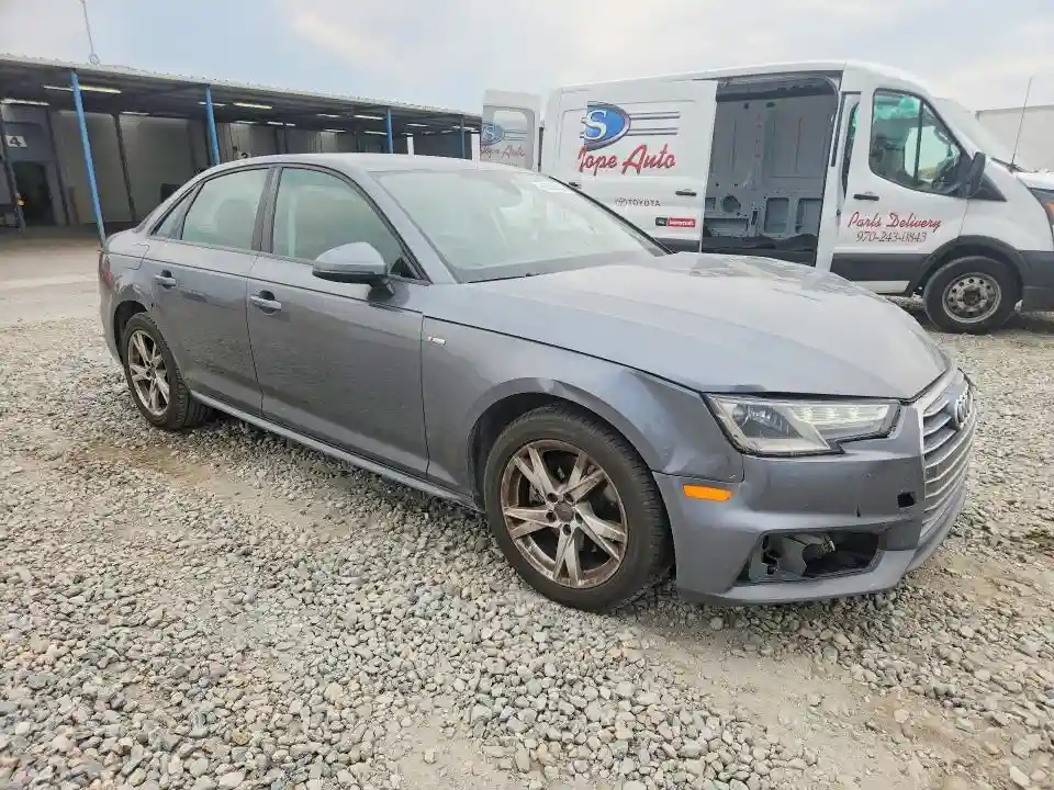 WAUKMAF45JN009436 2018 AUDI A4-3