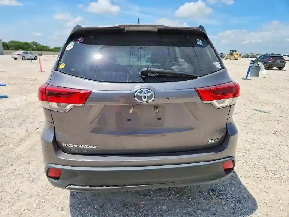 5TDKZRFHXJS549736 2018 TOYOTA HIGHLANDER-5