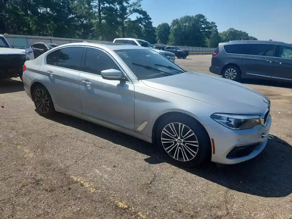 WBAJA5C55JG898140 2018 BMW 5 SERIES-3