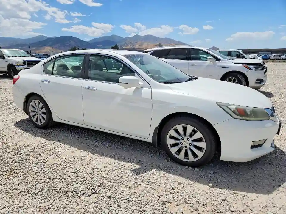 1HGCR2F81DA110908 2013 HONDA ACCORD-3