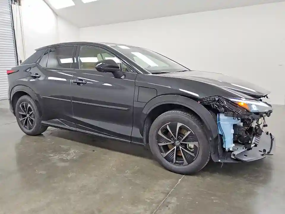 JTJBDADB8TA004582 2026 LEXUS-3
