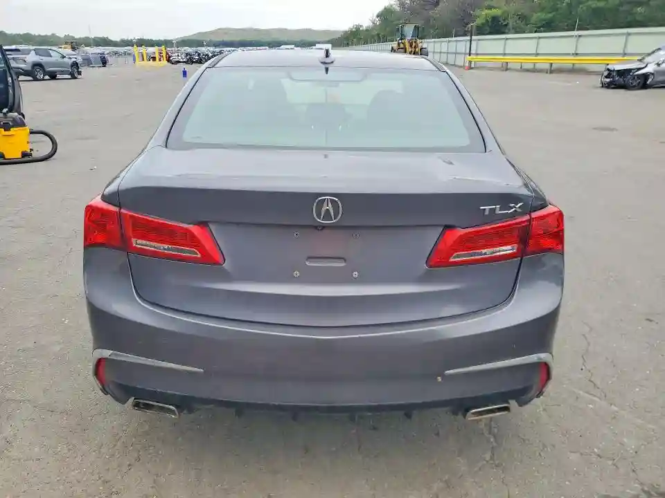 19UUB2F37JA005105 2018 ACURA TLX-5