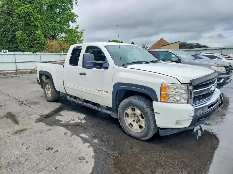 1GCRKSE3XBZ215982 2011 CHEVROLET SILVERADO-3