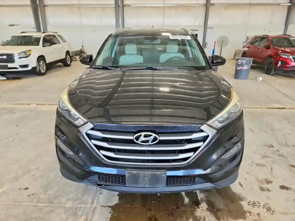 KM8J3CA46HU431084 2017 HYUNDAI TUCSON-4
