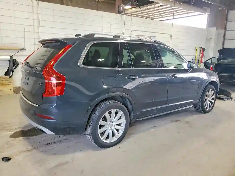 YV4A22PK8G1030608 2016 VOLVO XC90-2