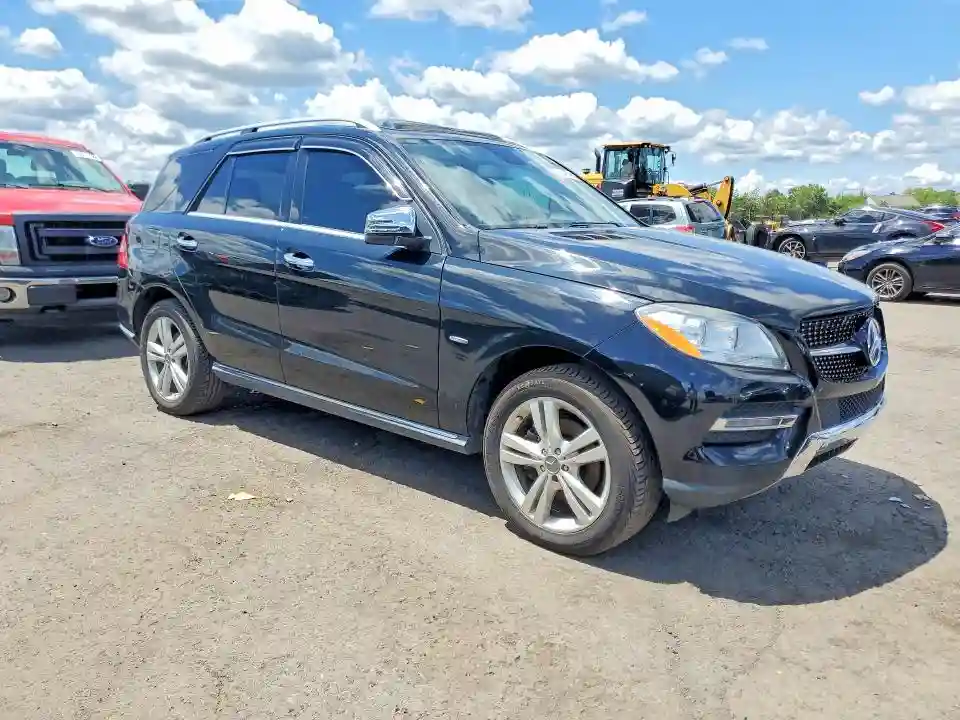 4JGDA5HB8CA021478 2012 MERCEDES-BENZ M-CLASS-3