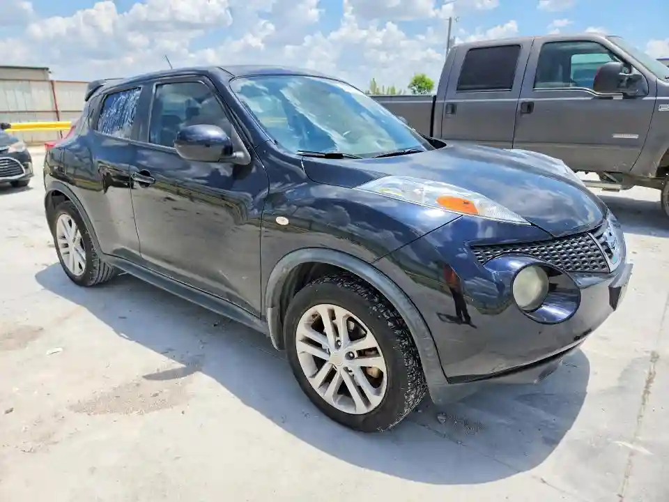 JN8AF5MR0BT018335 2011 NISSAN JUKE-3