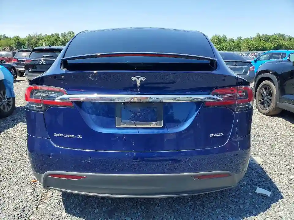 5YJXCBE24HF054703 2017 TESLA MODEL X-5