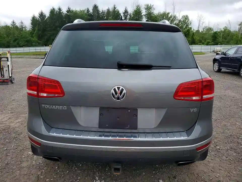 WVGEF9BP4GD010161 2016 VOLKSWAGEN TOUAREG-5